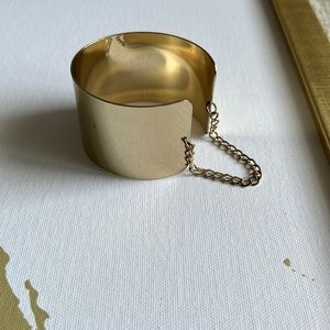 Golden cuff with Chain